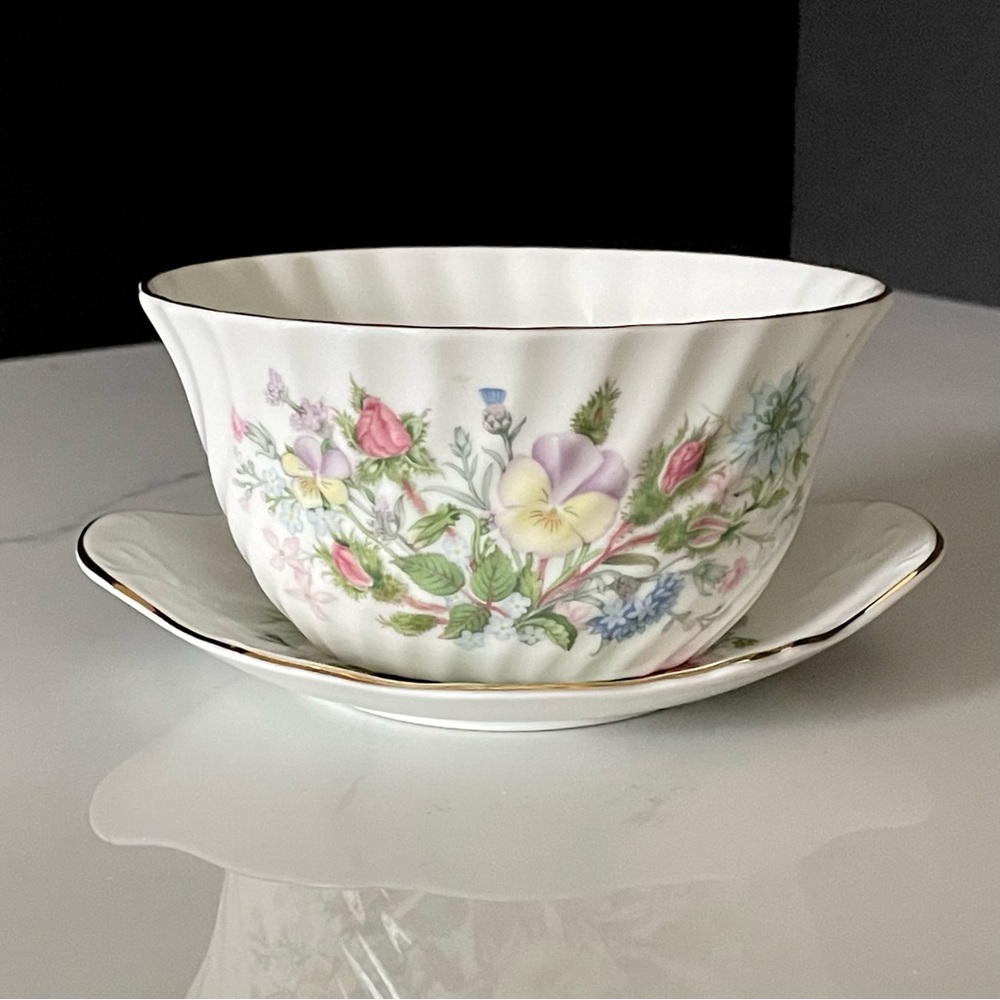 2 Piece SET - Tray & Bowl - Wild Tudor by Aynsley